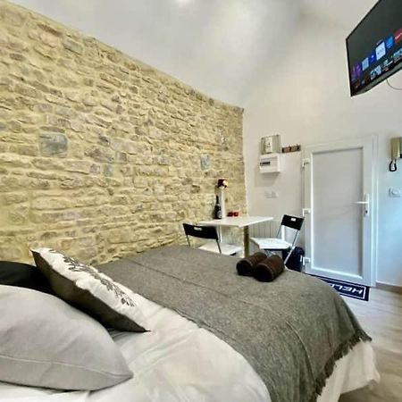 Bed In The City - Appart'Hotel - Historical Center 贝叶 外观 照片