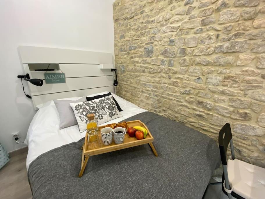 Bed In The City - Appart'Hotel - Historical Center 贝叶 外观 照片