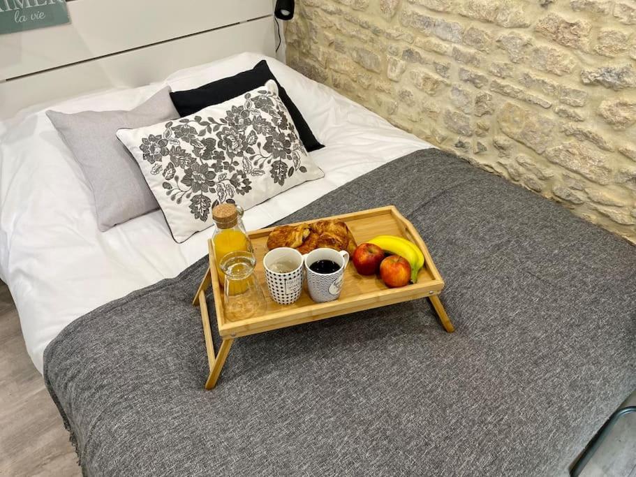 Bed In The City - Appart'Hotel - Historical Center 贝叶 外观 照片